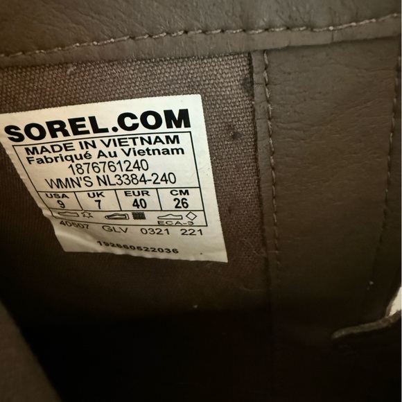 Sorel WOMEN'S CATE CUT-OUT BOOTIE - Picture 8 of 9